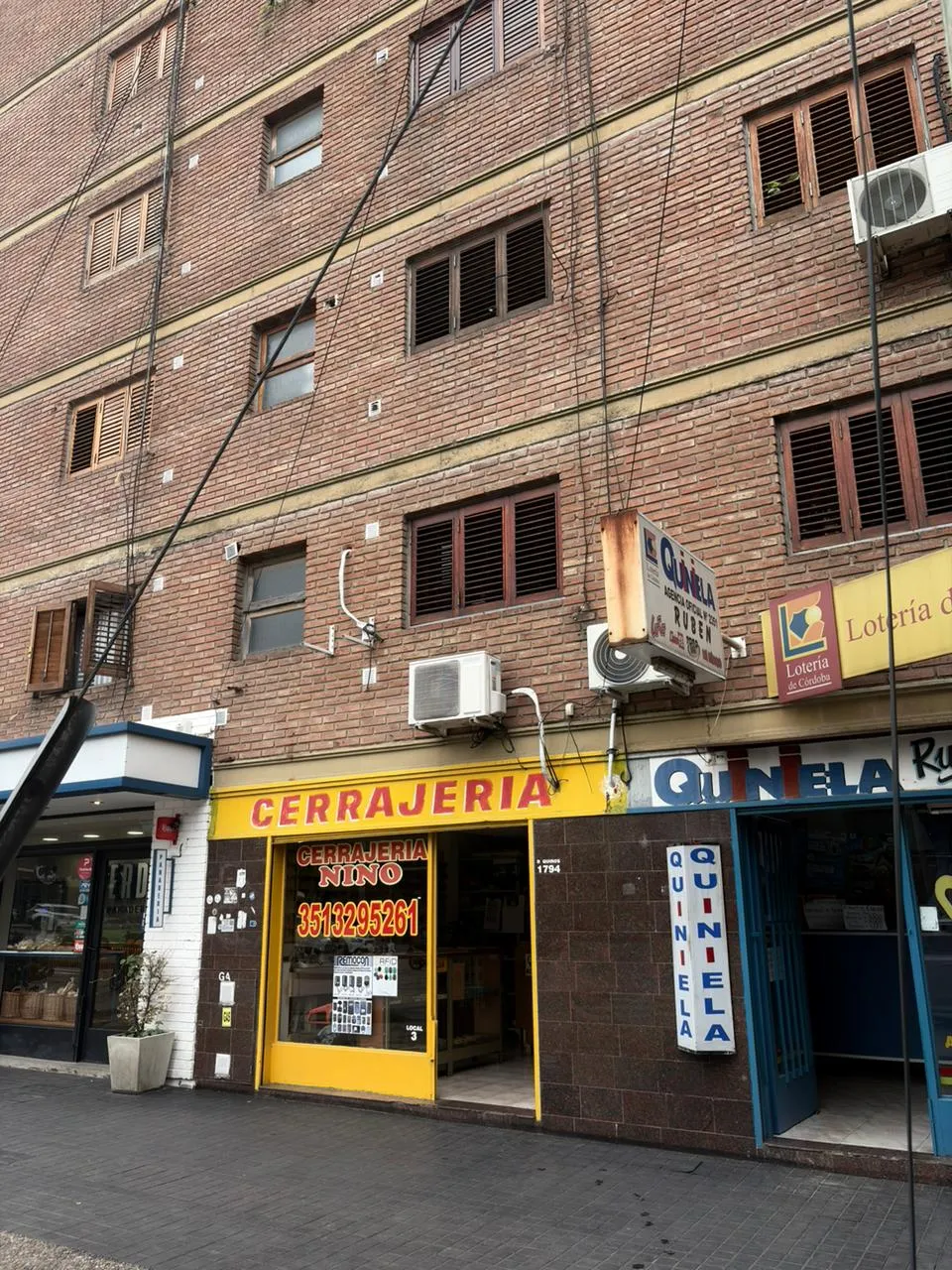 VENTA FONDO DE COMERCIO - CERRAJERIA- B° ALBERDI