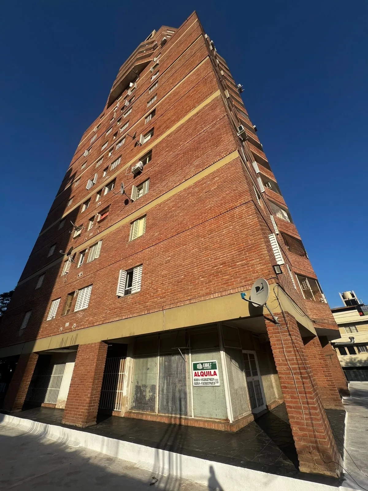 KABALS VENDE LOCAL COMERCIAL – CON OPCIÓN A DEPARTAMENTO