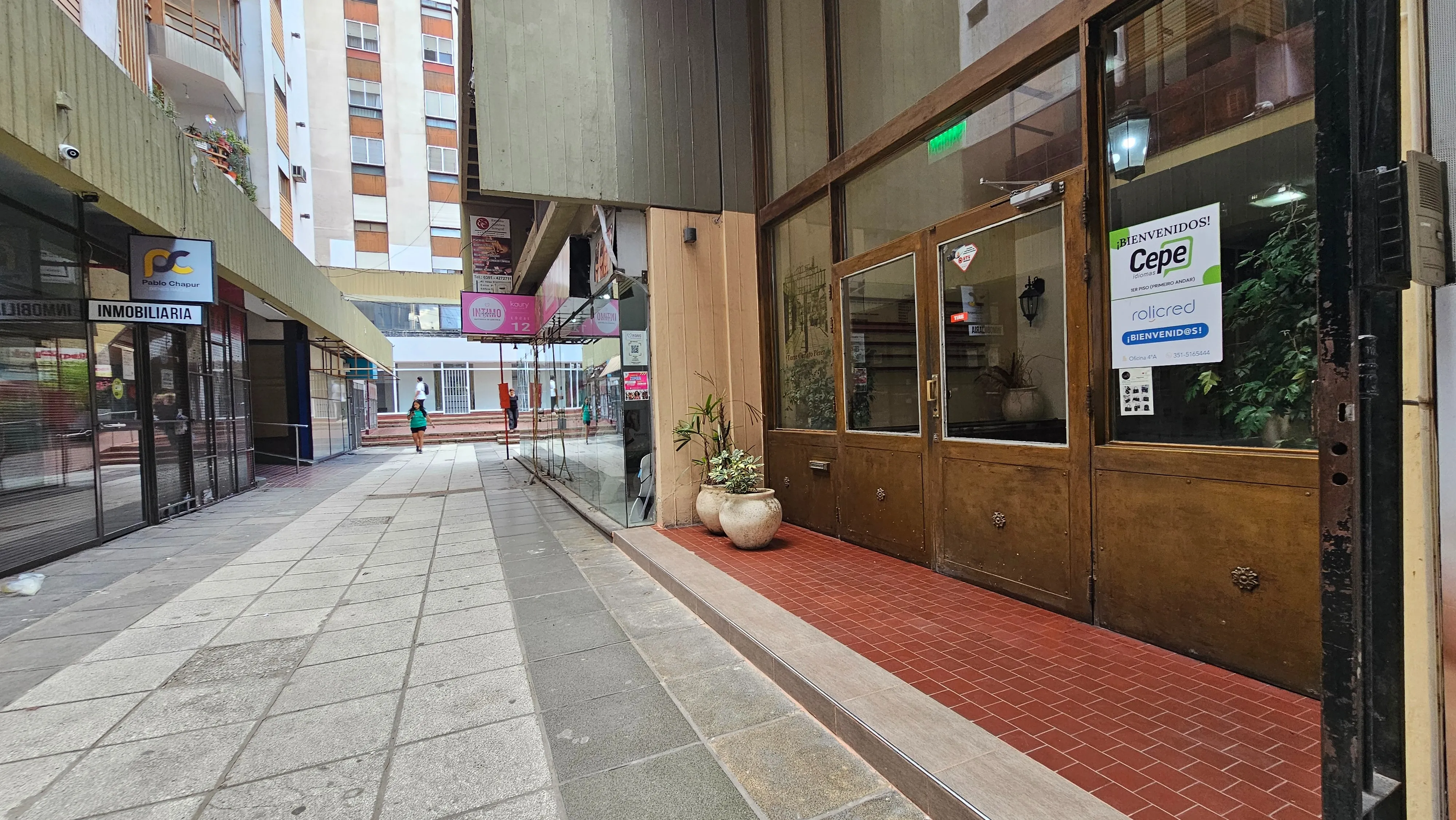 Oficina local consultorio en venta en pleno centro de Córdoba (Oportunidad inv.)