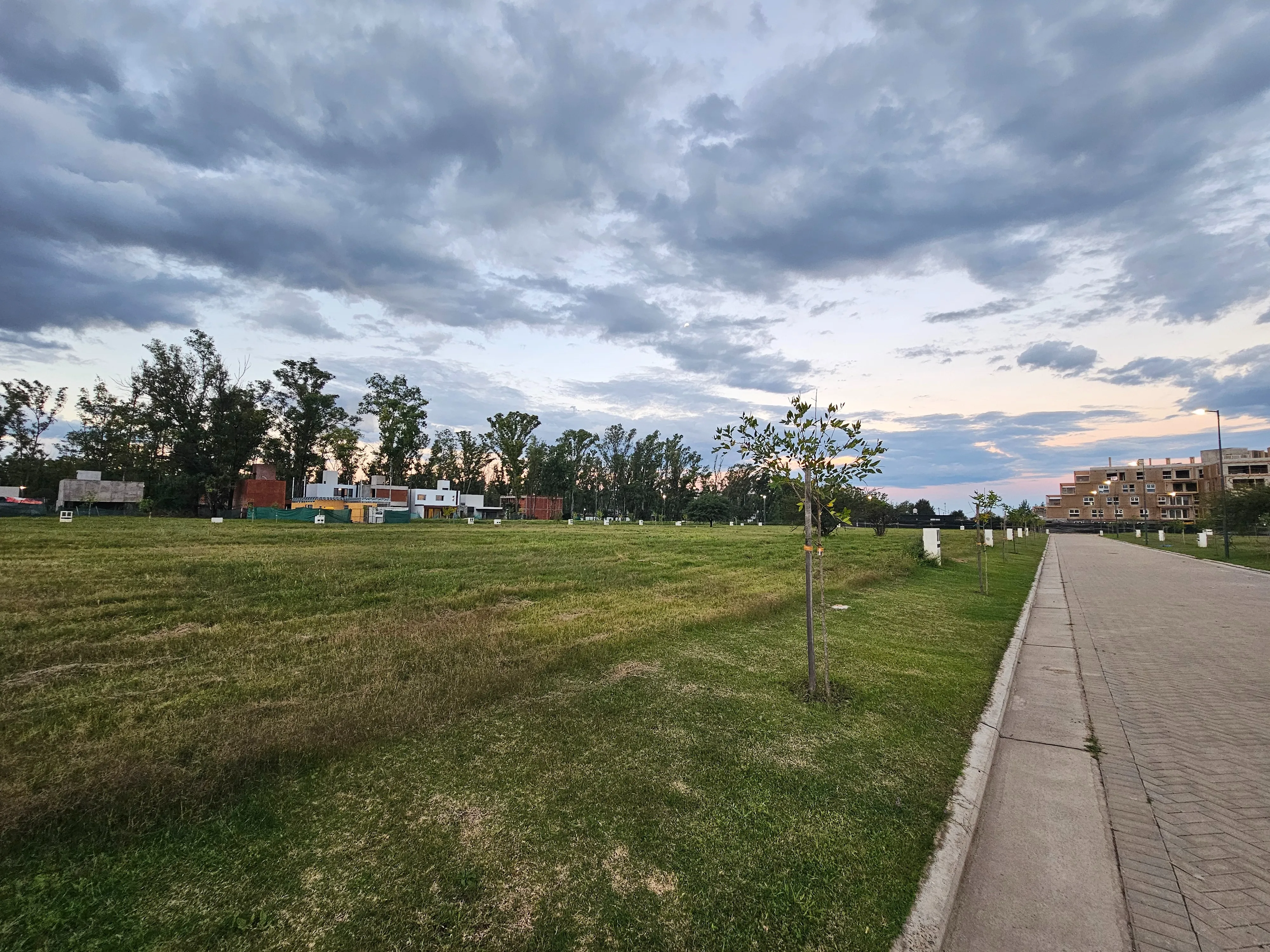 LOTE NUEVO MALAGUEÑO. FONDO NORTE. 250M2 Residencial.