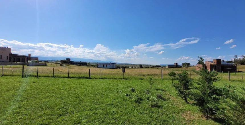 Lote en Venta LOS REARTES Punto Claro 1000m2