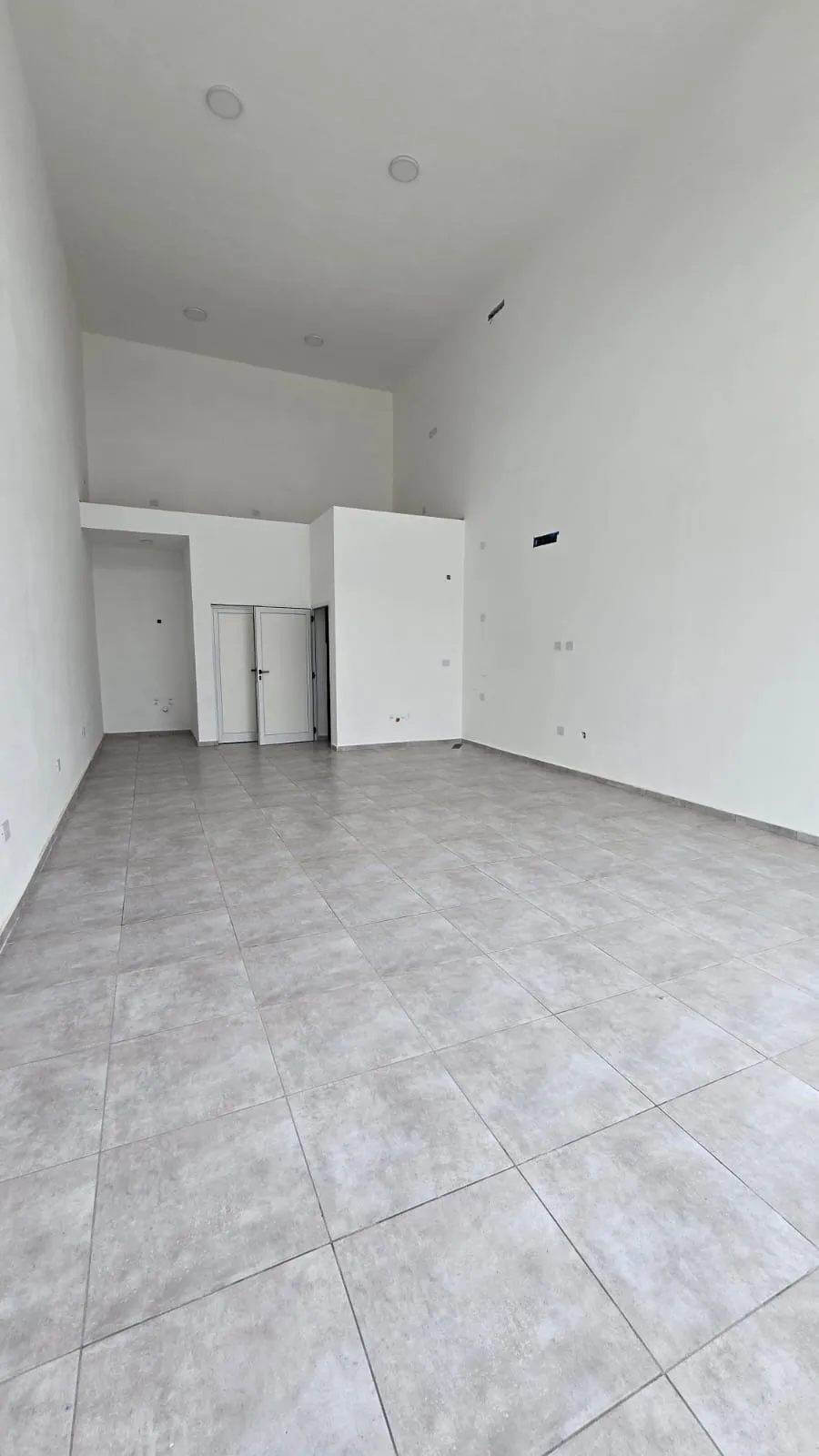 LOCAL COMERCIAL, UBICACIÓN ESTRATÉGICA!