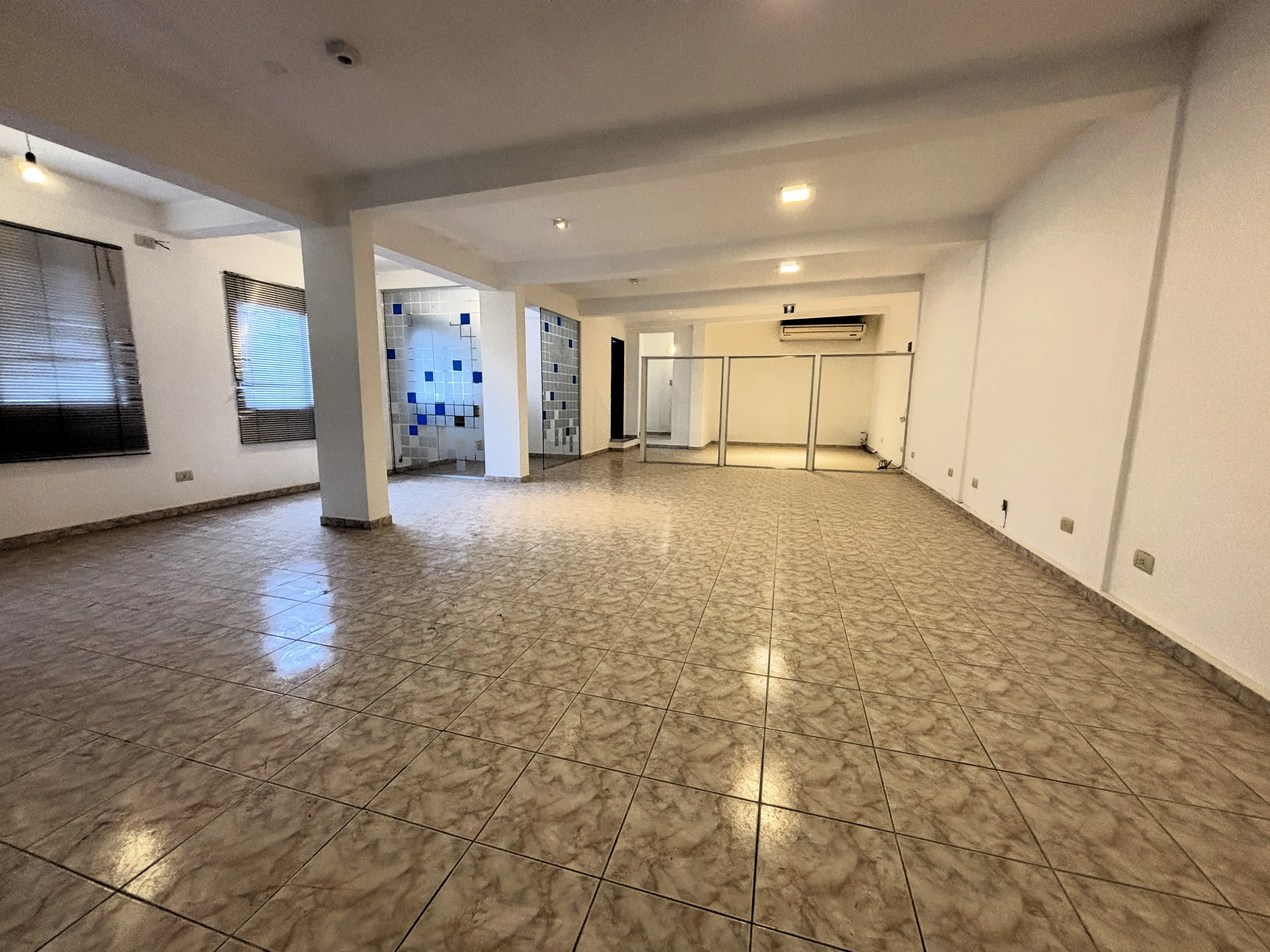 OFICINA EN ALQUILER 200 m² | ZONA CENTRO CÓRDOBA | SIN EXPENSAS
