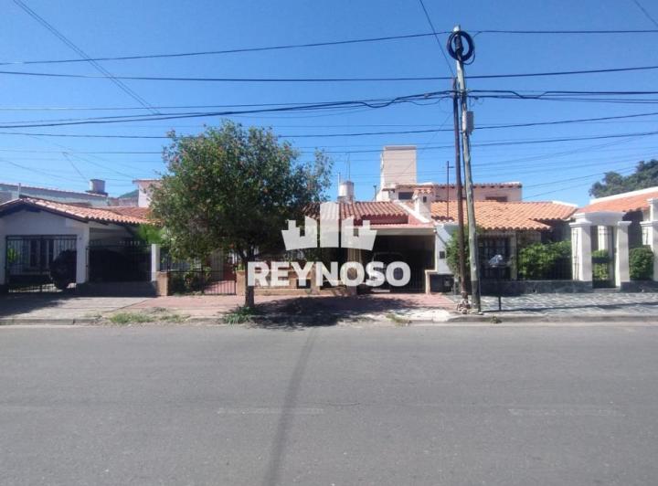 Casa · 110m² · 5 Ambientes · 1 Cochera