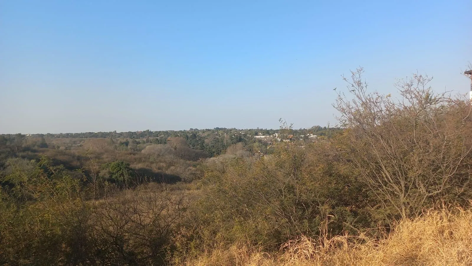 Lote 1000m2 con vistas en Cumbres del Golf - Villa Allende con ESCRITURA