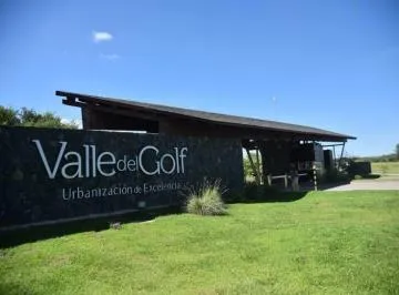 Valle del Golf - Amplio Lote en venta
