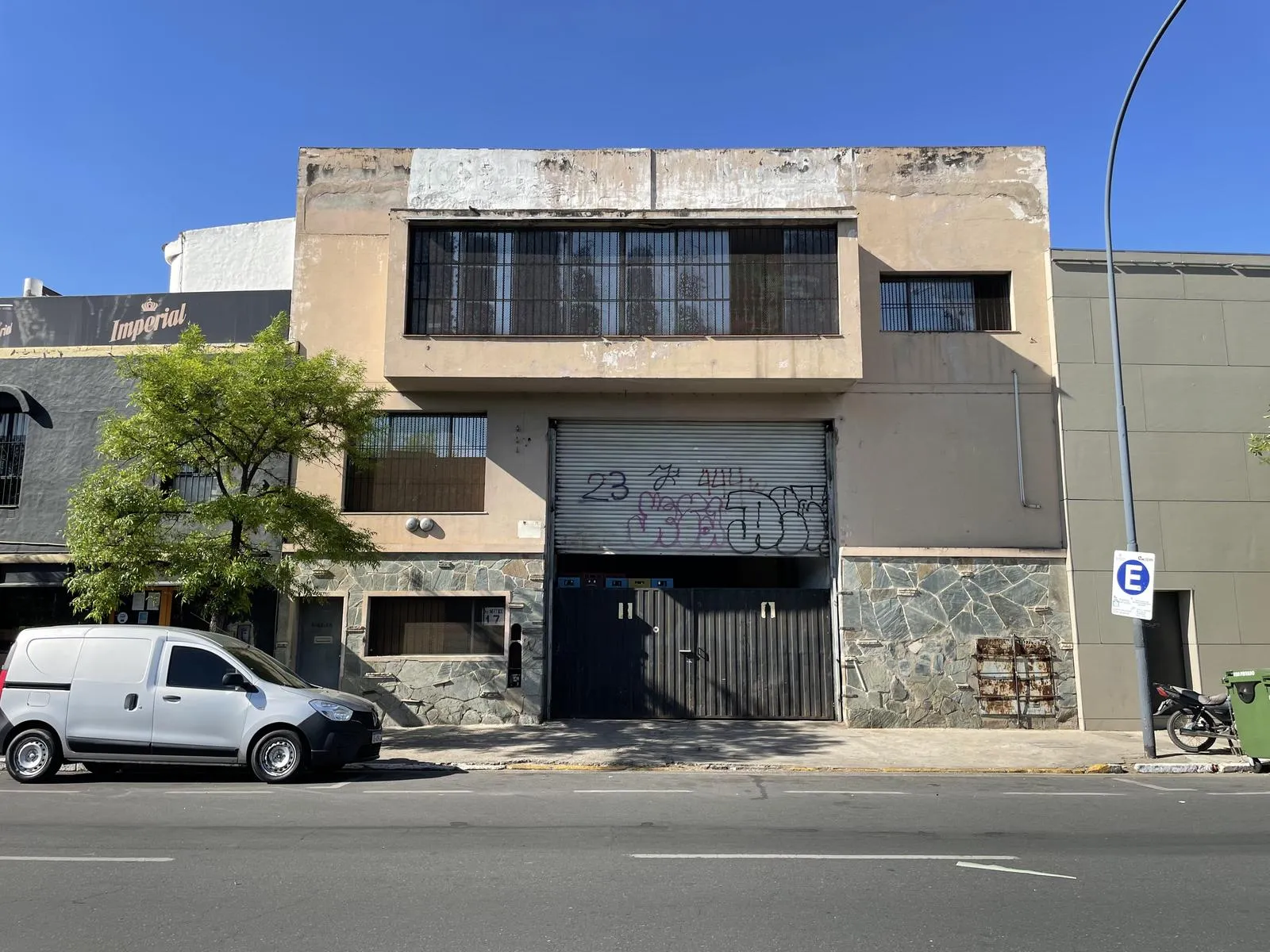 ¡Venta! Amplio Galpón en Bv Mitre ¡Con Escritura!