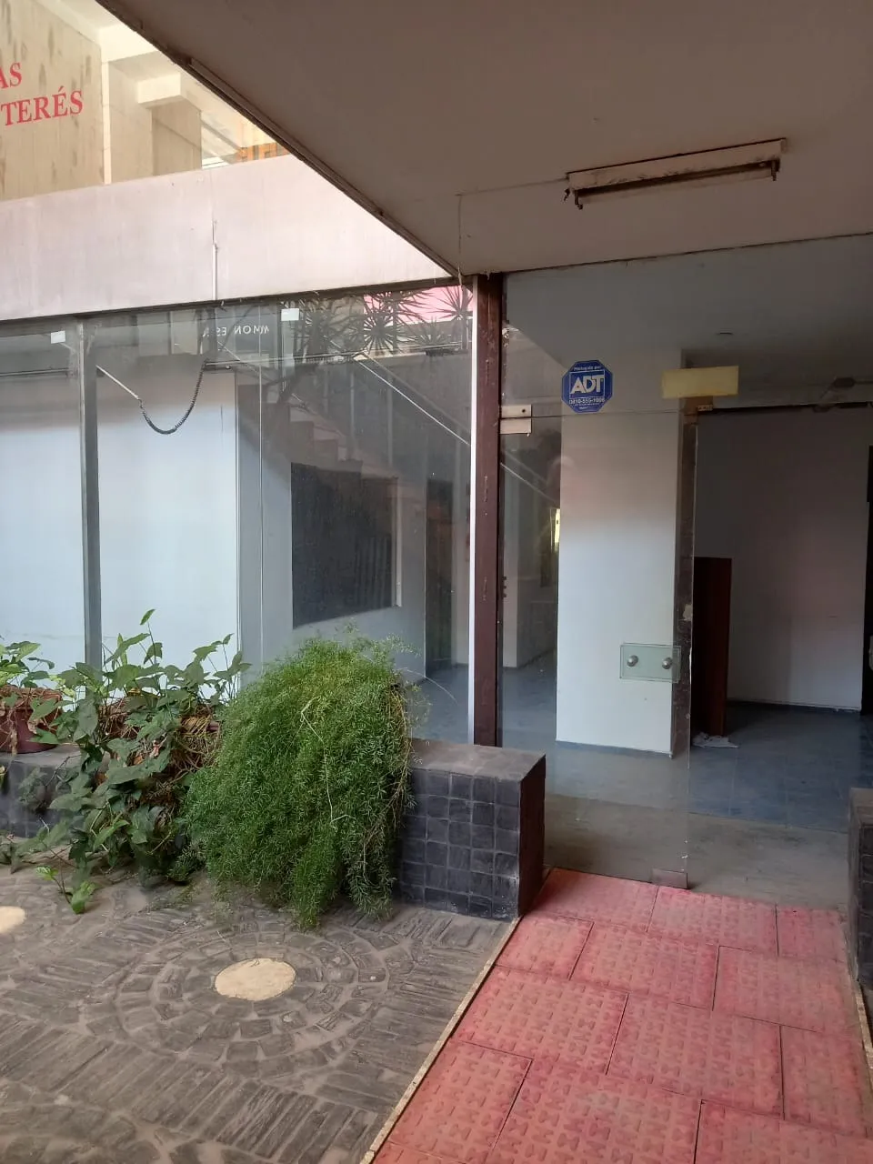 VENTA LOCAL OFICNA EN SUBSUELO - CASEROS 45 - CENTRO