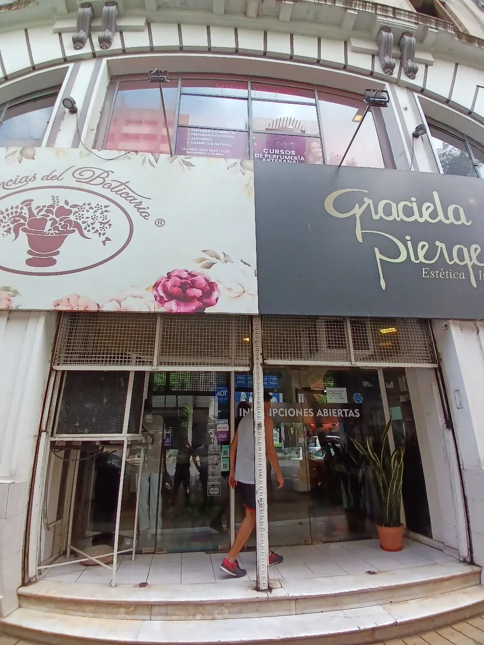 ALQUILER LOCAL COMERCIAL 600M2 OLMOS Y MAIPU IDEAL INSTITUTO,CORPORATIVO,BANCO