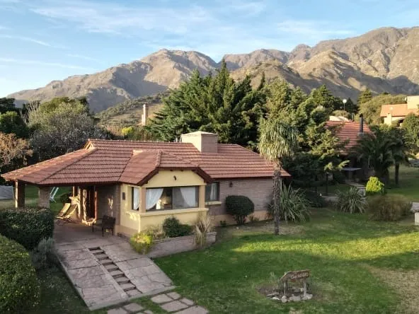PERMUTA/VENTA CASA 3 DORM. MERLO. SAN LUIS