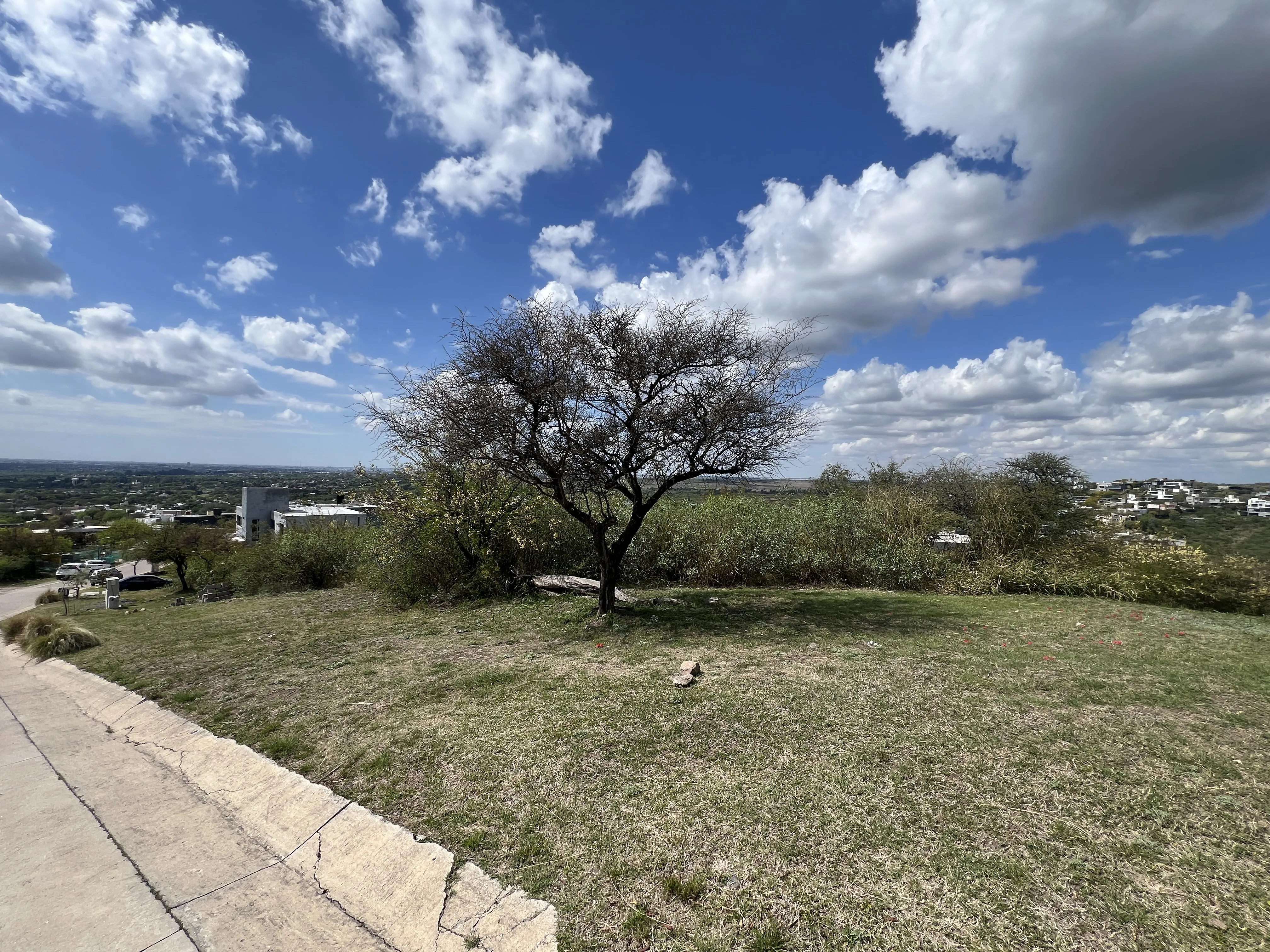 Lotes con vista en La Deseada – La Calera | Acceso rápido a Villa Warcalde