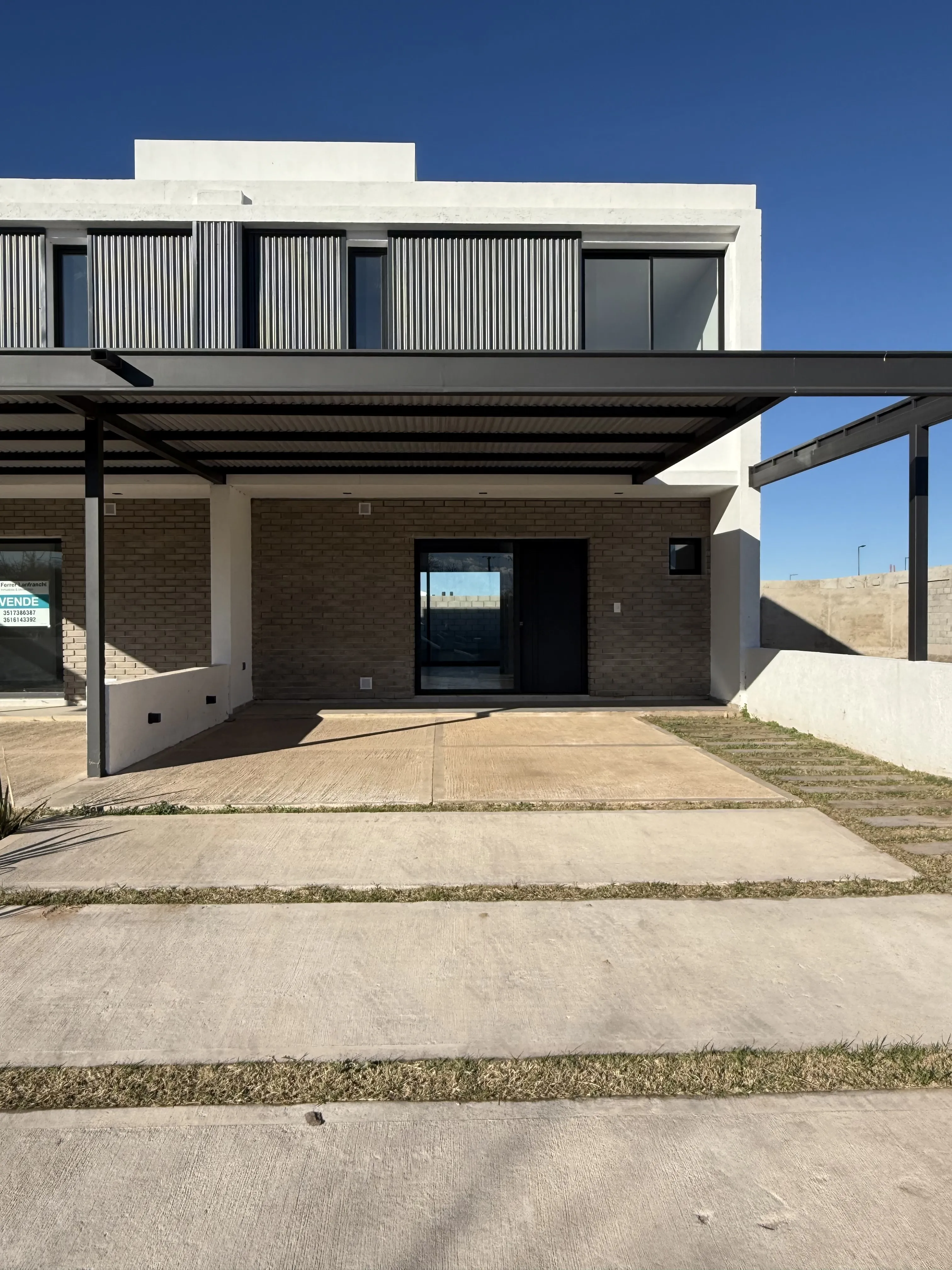 Duplex a estrenar de 3 dormitorios en Distrito Sur