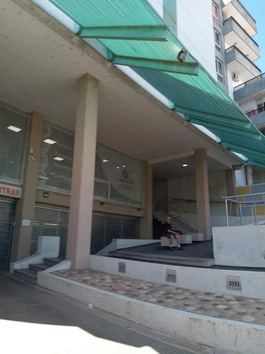 B° Paso de Los Andes, Gran local 1er piso, 314 m. M Moreno 475m, amplio y lum