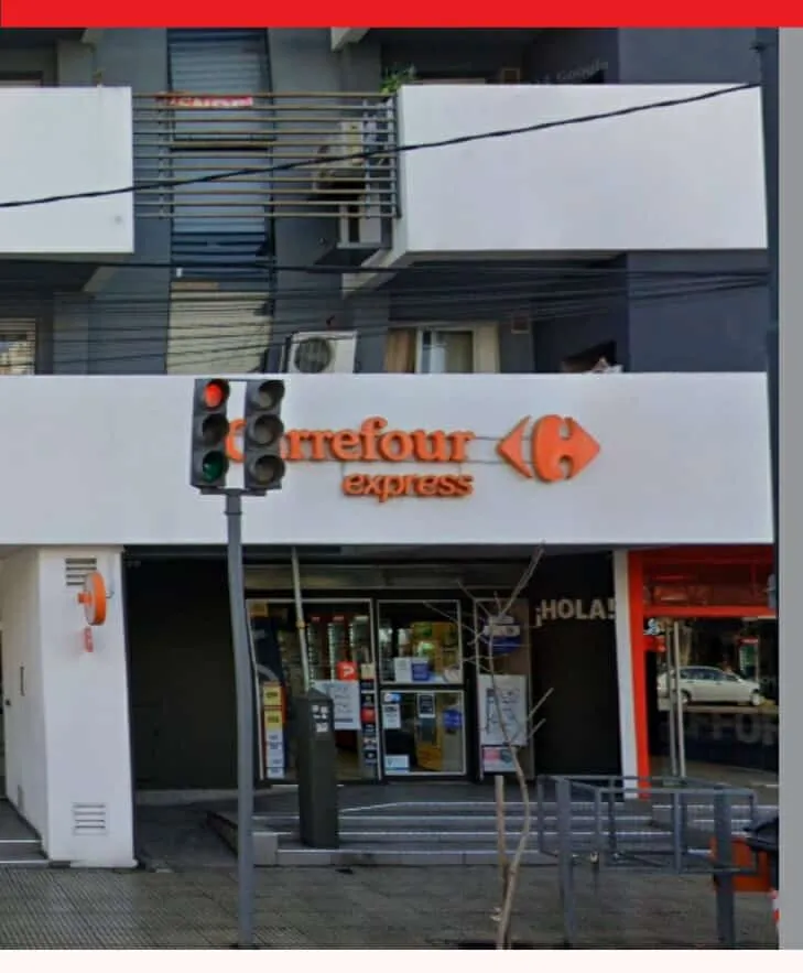 LOCAL COLON 1700 4 BAÑOS PATIO PROPIO 60 m2 AA PB A LA CALLE IMPORTANTE VIDRIER