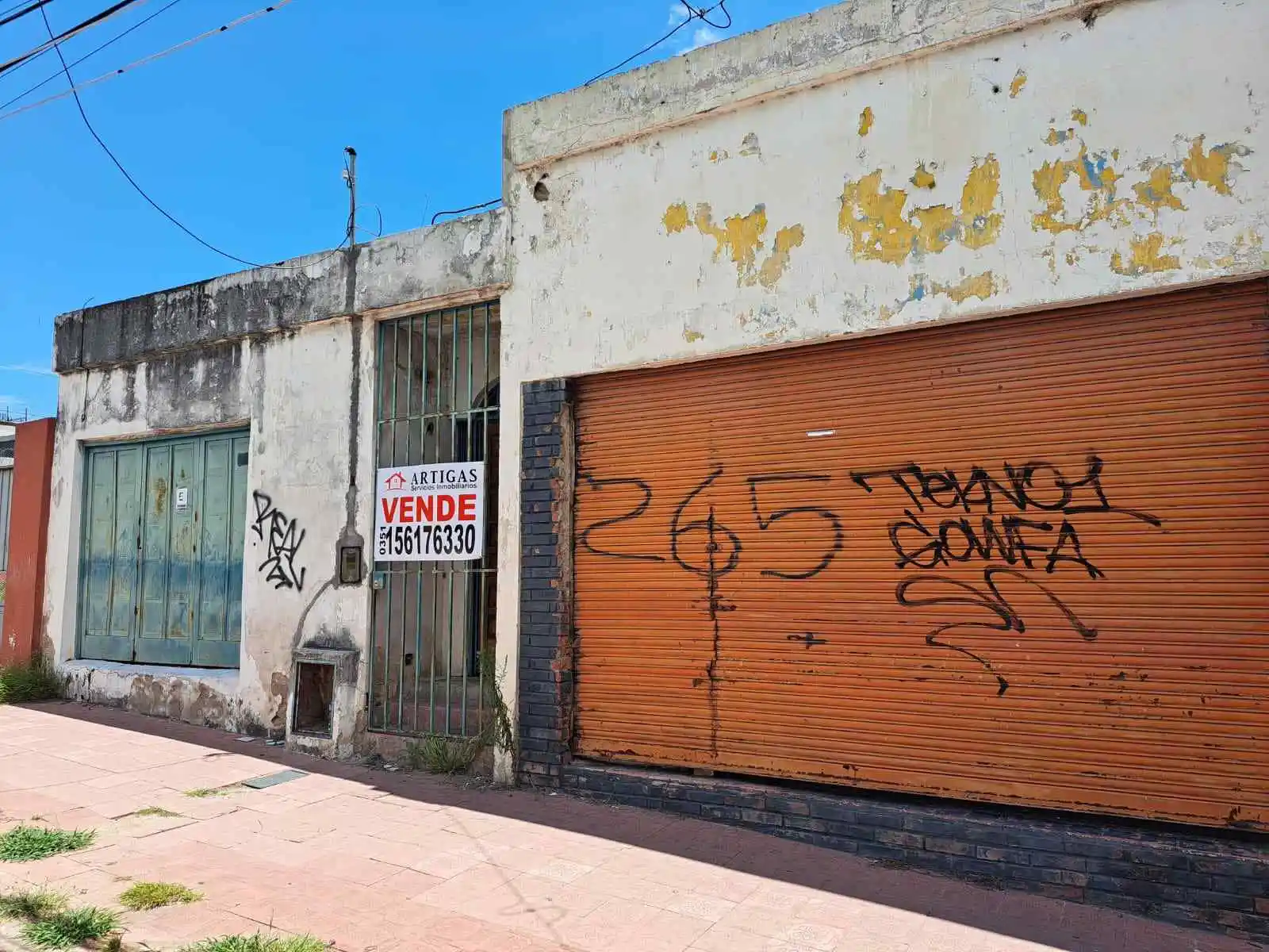 VENDO LOTE EN BARRIO ALBERDI COLON Y ENFERMERA CLERMONT 480m2