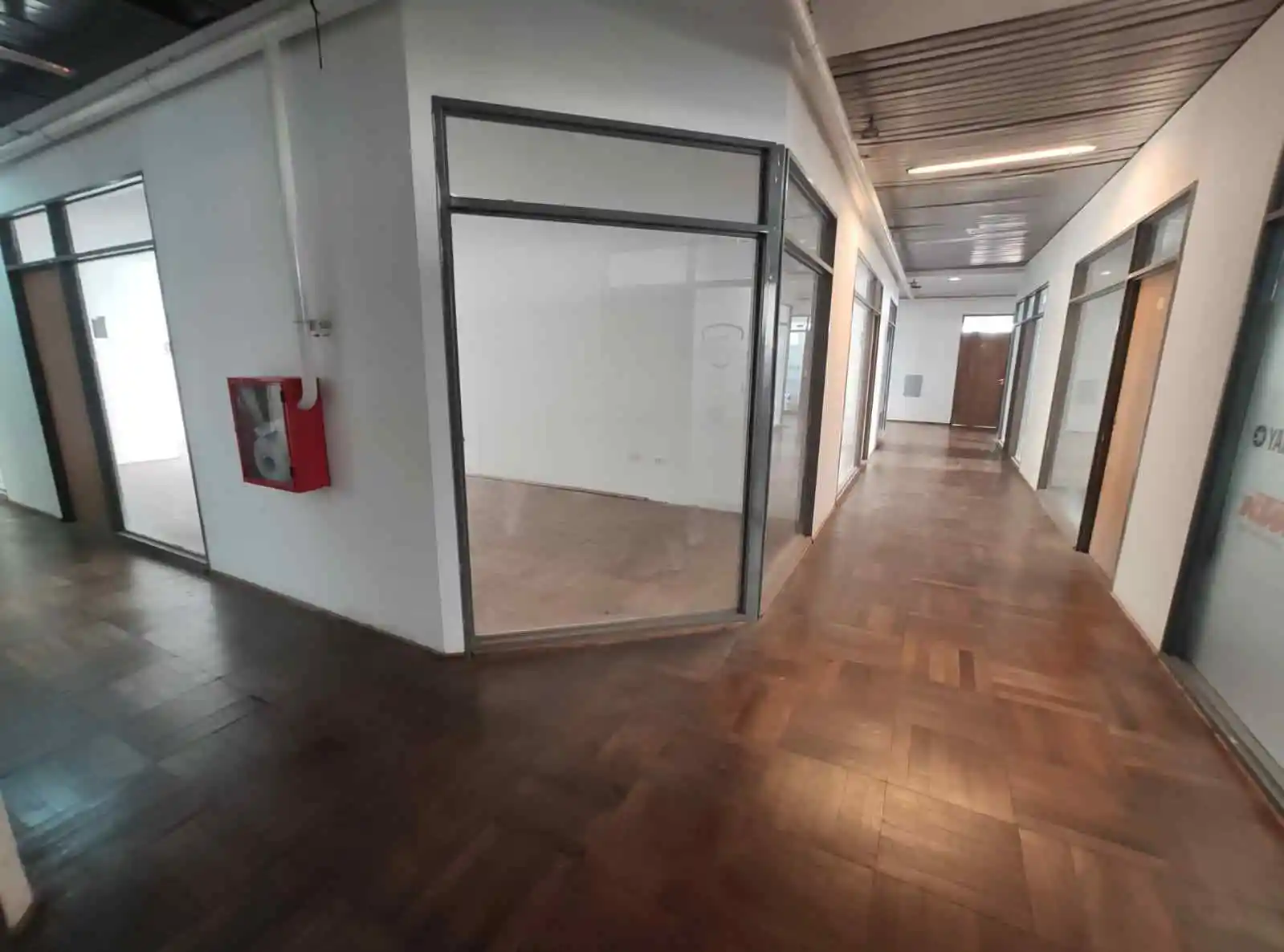 Oficina en Alquiler con Baño Privado - Pasaje Muñoz