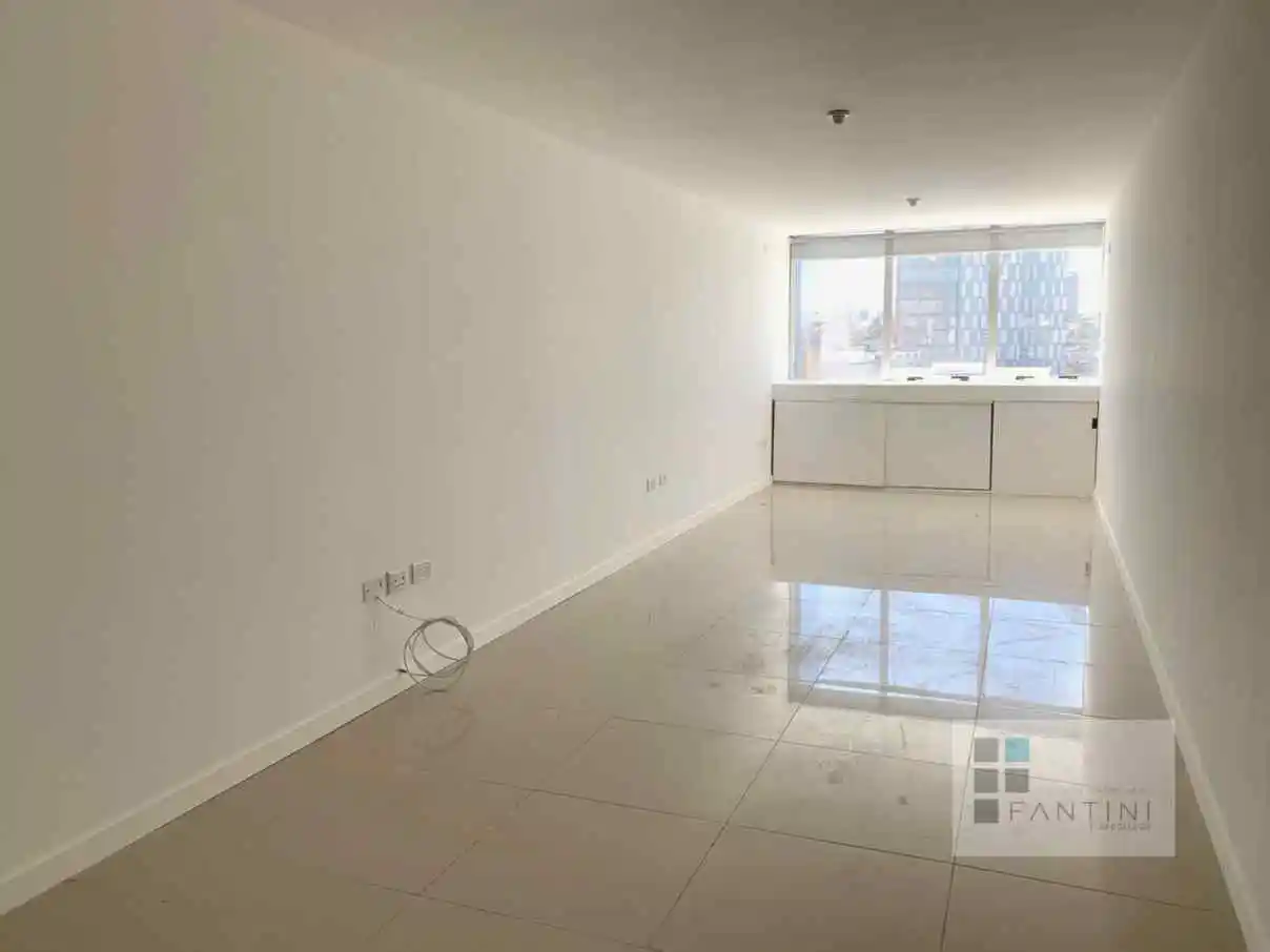 Alquiler Oficina Centro. Planta libre. Moderna. Luminosa. Externa. 40mts. Guardi...