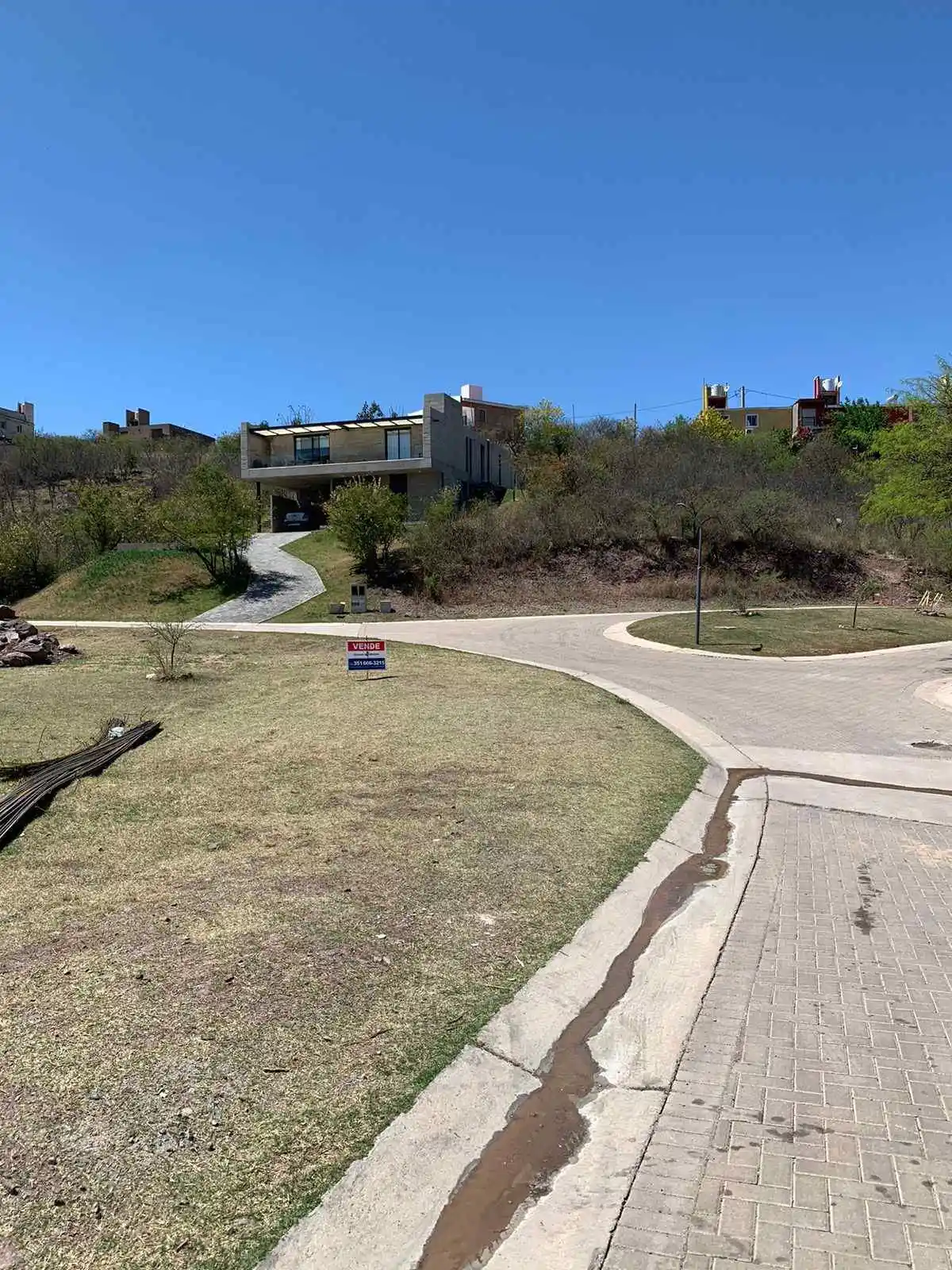 La Deseada, central, próximo a espacio verde