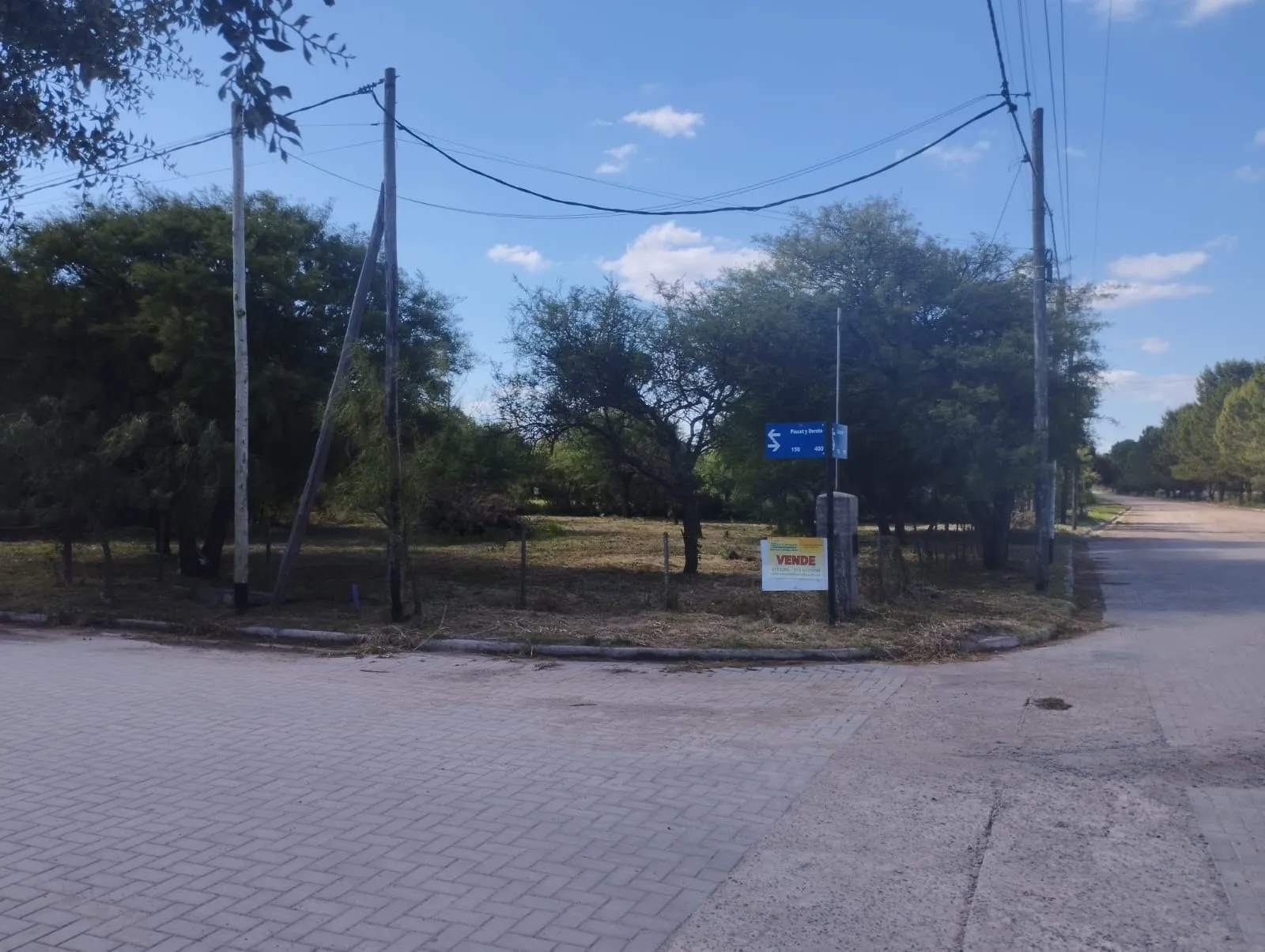 excepcional lote esquina entre Bv Busconi y calle Solares de Mi Granja