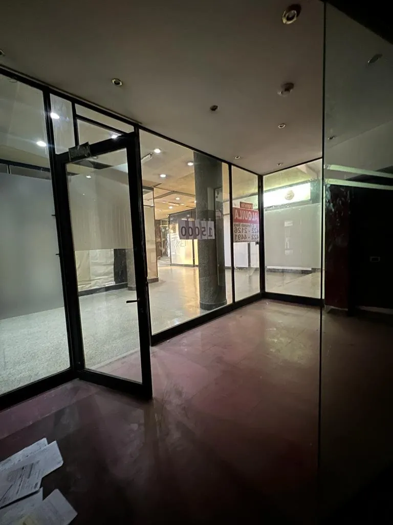 VENDO GRAN LOCAL COMERCIAL - ENTRE RIOS 73