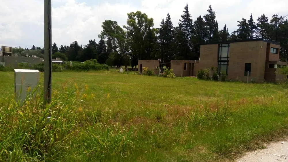 Alta Gracia, lotes en barrio consolidado “Serralta”, fácil acceso sobre  ru