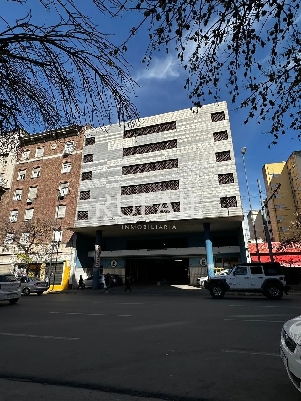 77 Cocheras en venta Centro Córdoba Renta 7% anual USD | Av. Emilio Olmos 370