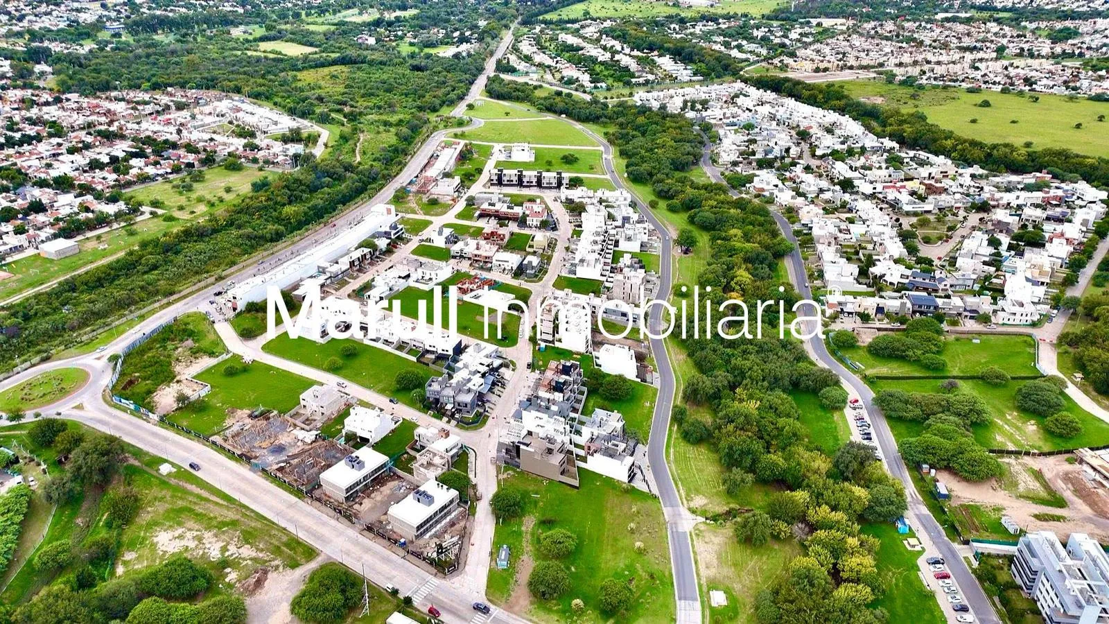 Lote en Campos de Manantiales