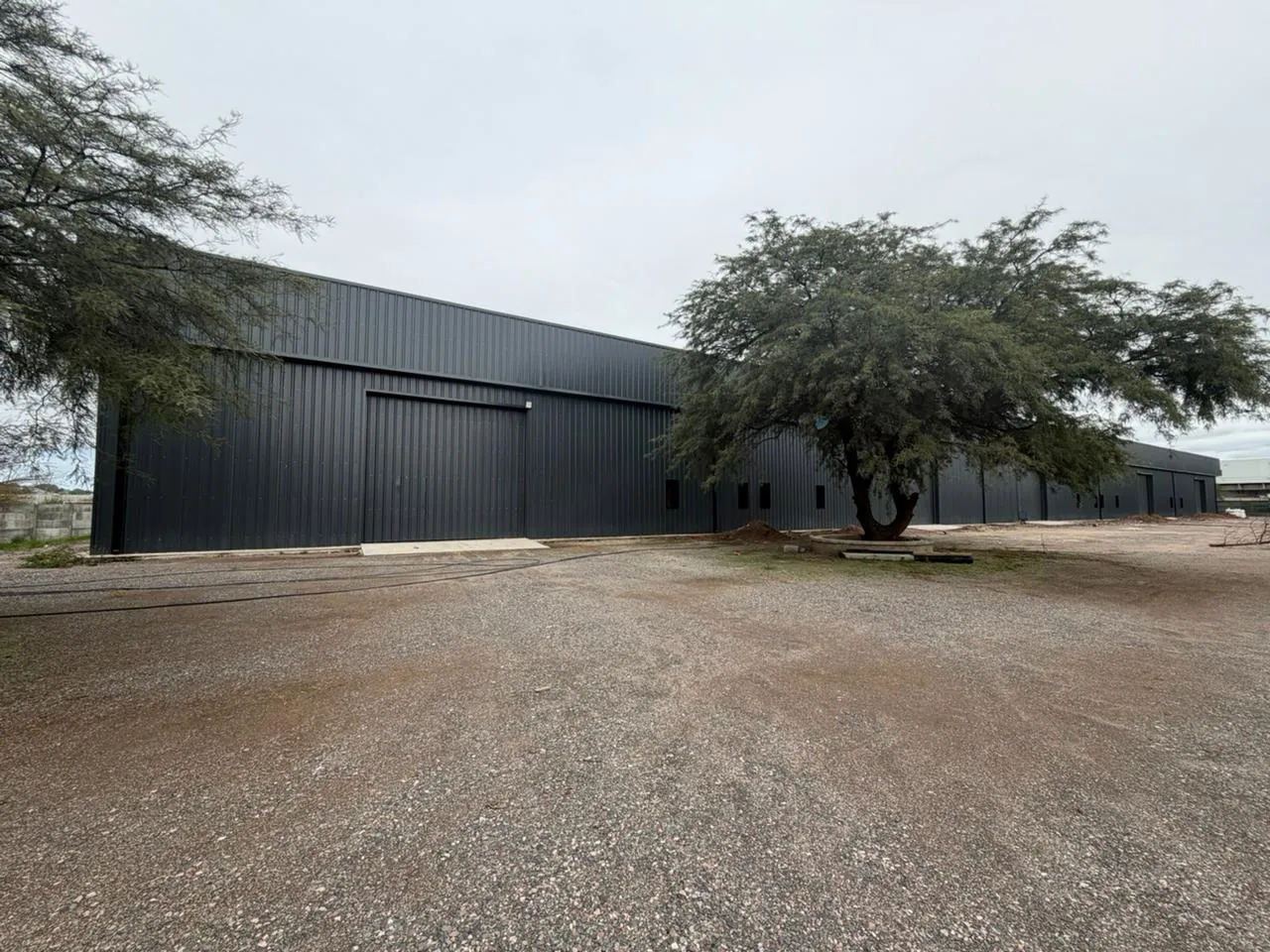 ALQUILER Galpon Industrial 600mts Av. Circunvalación Sur