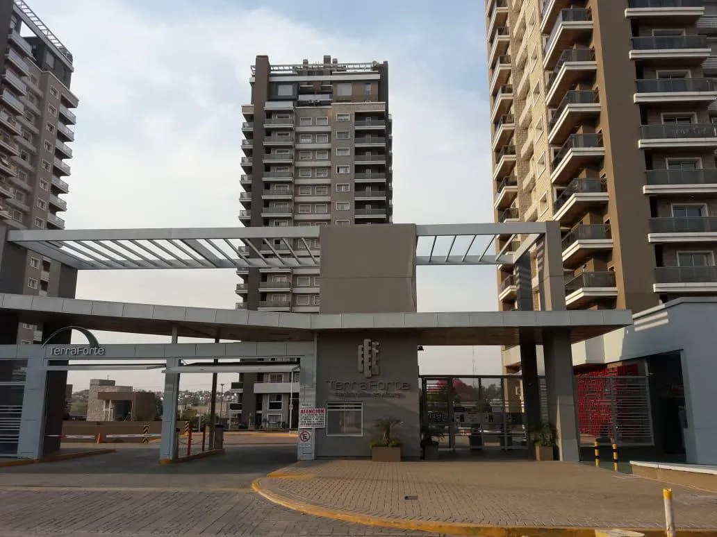 Vendo Local comercial en Complejo Terra Forte 1