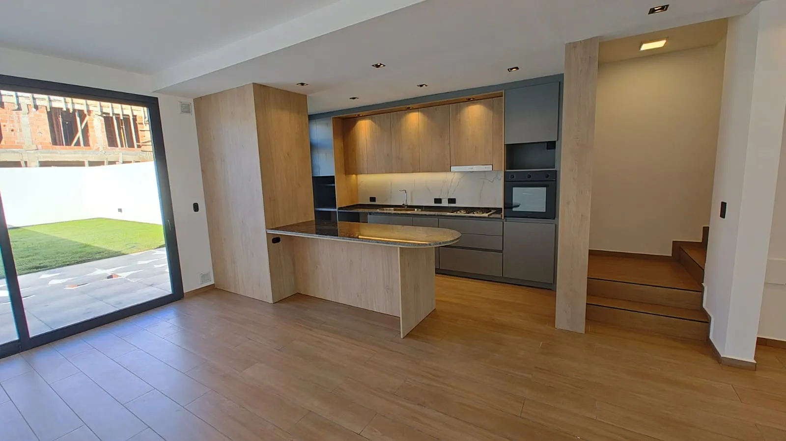 Se vende hermoso Duplex Campo Chico