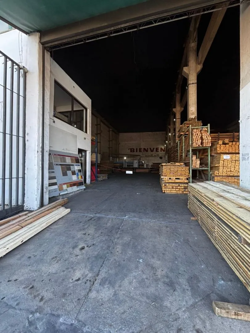 GALPÓN INDUSTRIAL EN VENTA - AV. SABATTINI - EMPALME