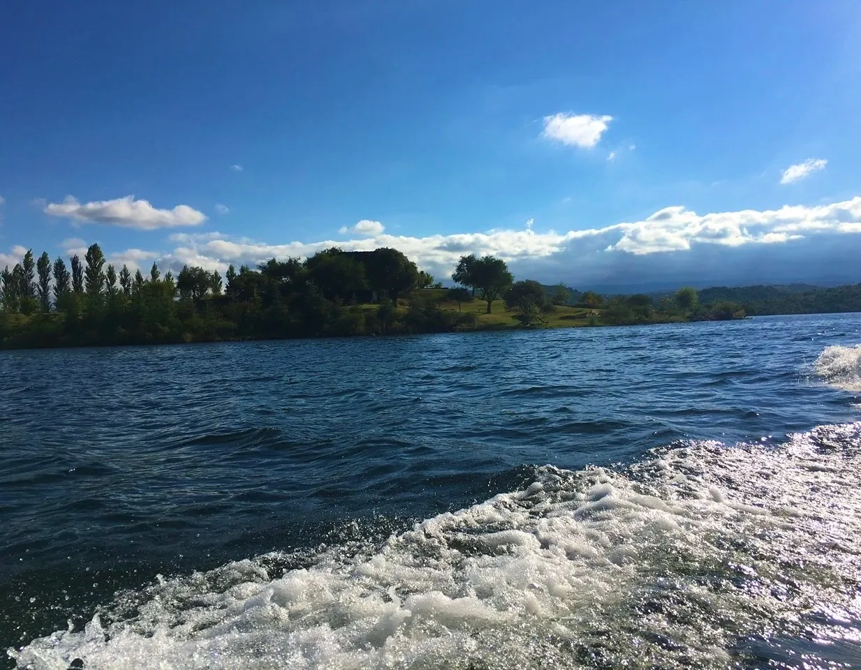 CERRO PELADO (costa de lago)