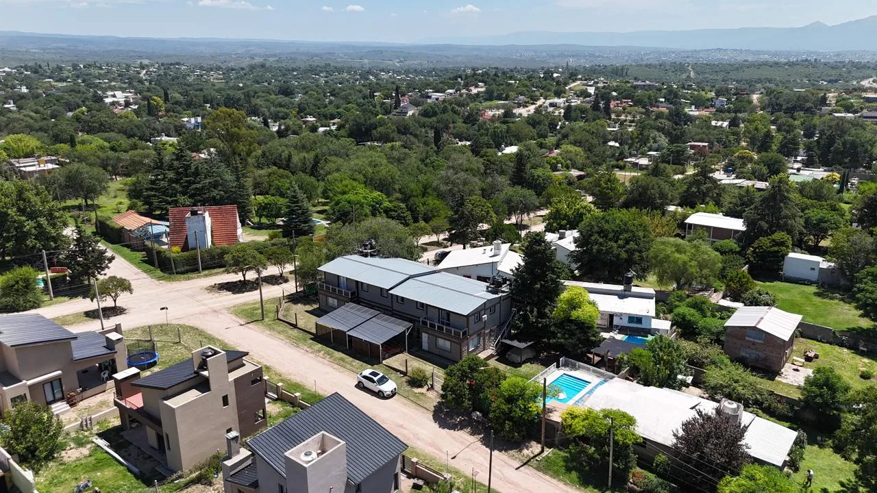 Complejo con pileta en venta  6 unidades  Carlos Paz  VILLA SANTA CRUZ DEL LAGO