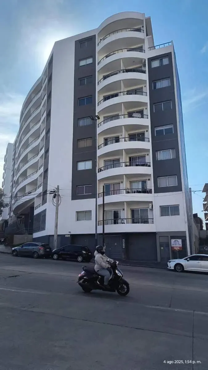 Observatorio: Av Pueyrredon 860: Local Comercial de 24 m Apto Uso Comercial