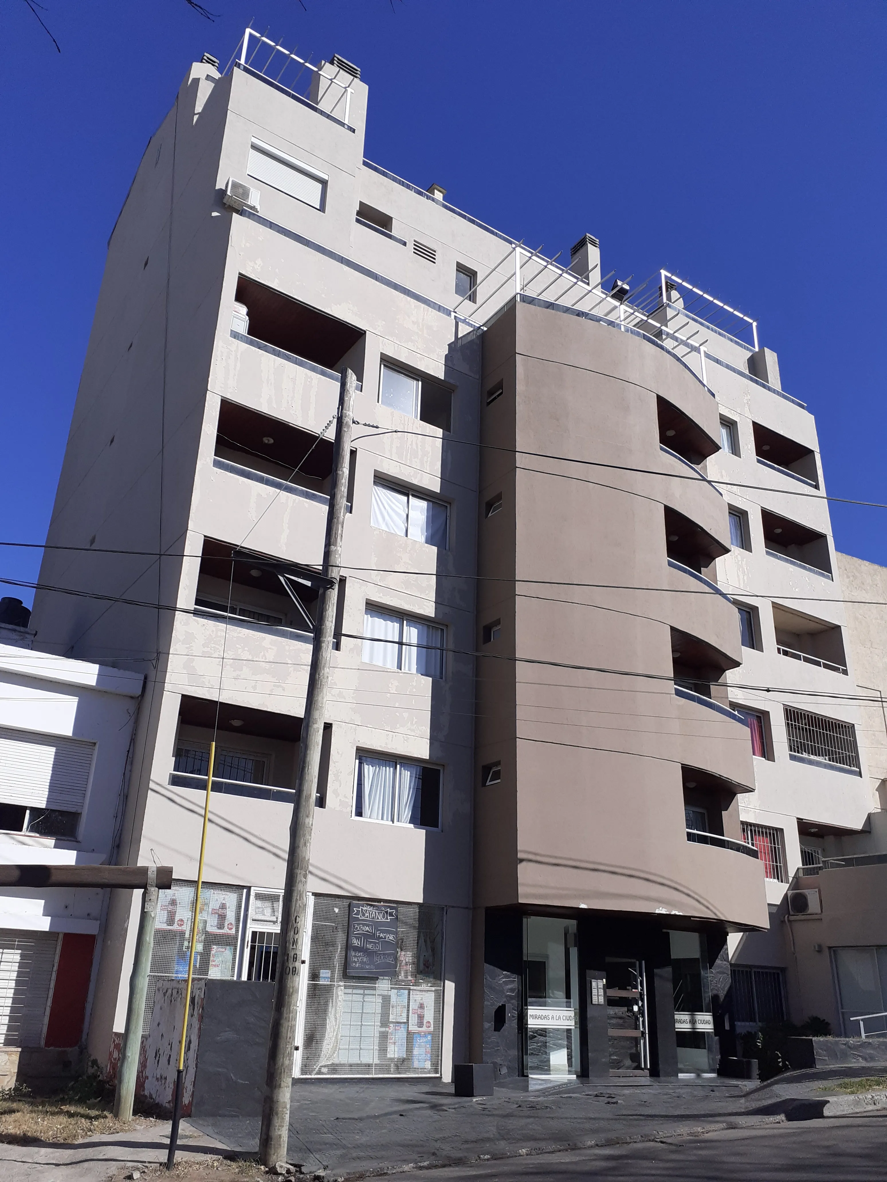 ALQUILO LOCAL COMERCIAL - OFICINA BARRIO COFICO