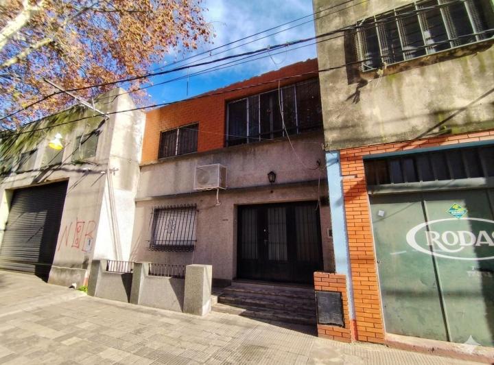 Casa · 121m² · 6 Ambientes