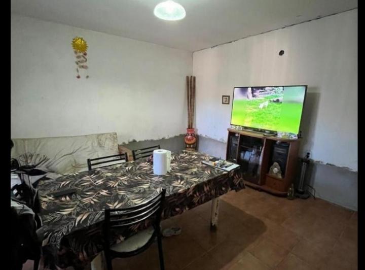 Casa · 67m² · 8 Ambientes · 1 Cochera