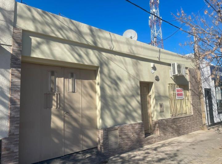Casa · 100m² · 2 Dormitorios · 1 Cochera