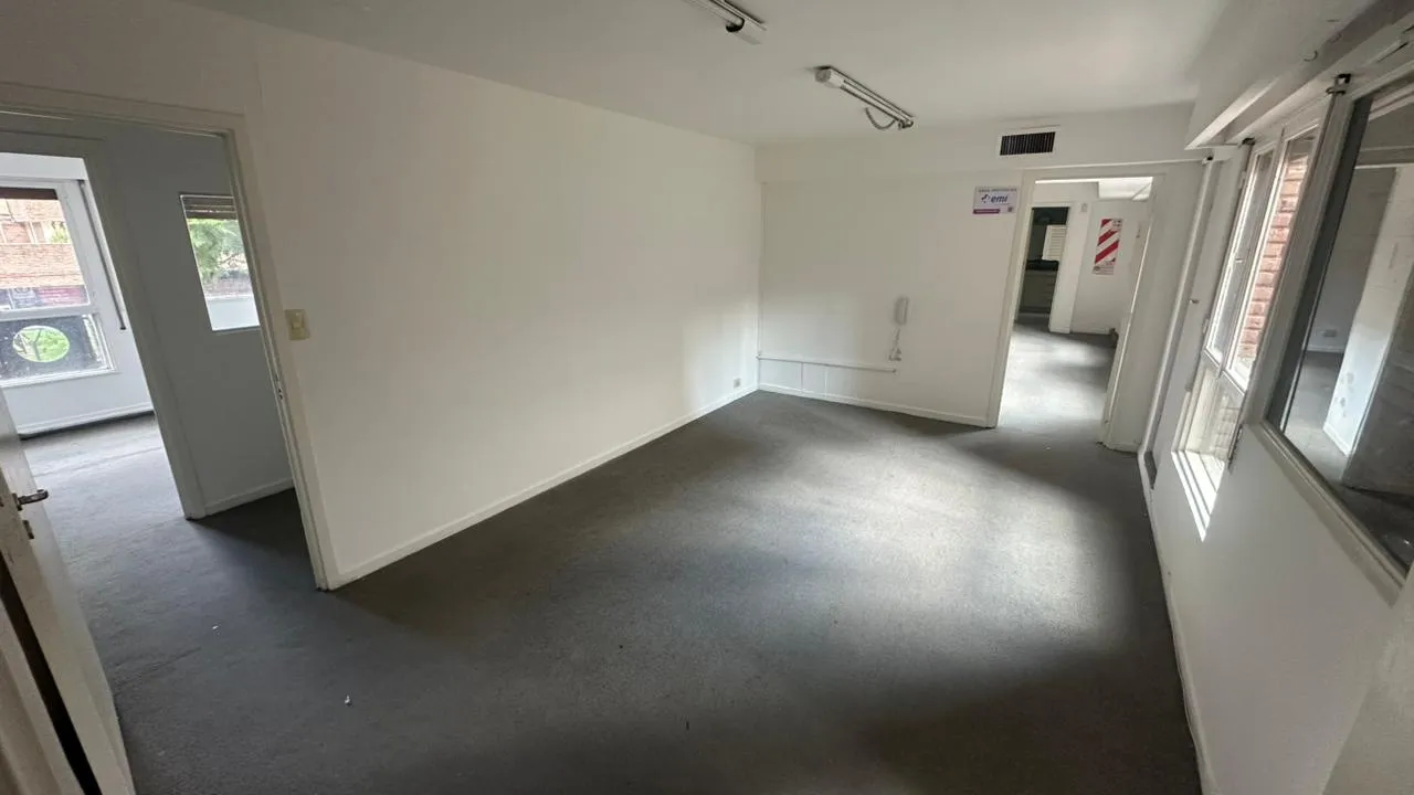 ALQUILER - OFICINA - BV CHACABUCO - 140m2