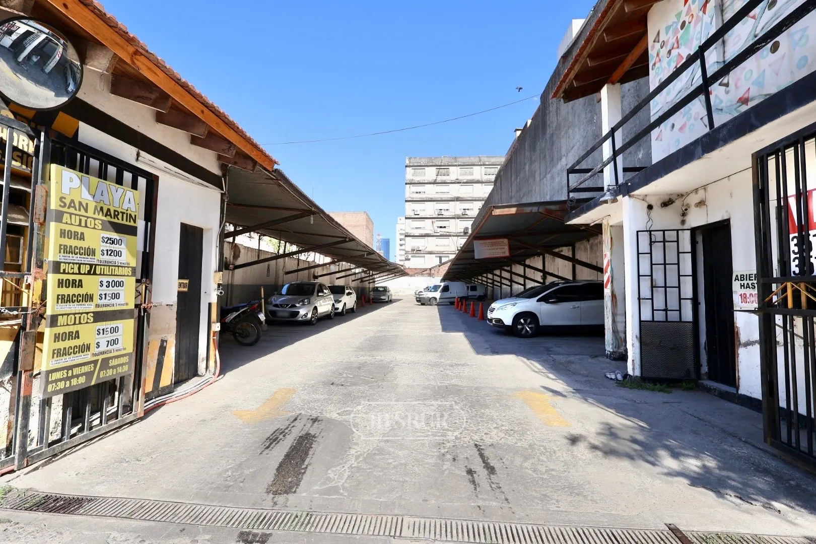Playa de estacionamiento en venta en barrio Centro