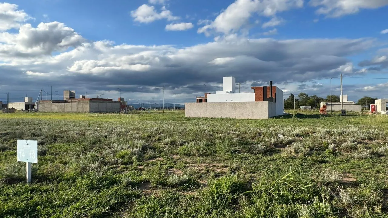 Terreno en Cuestas de Manantiales