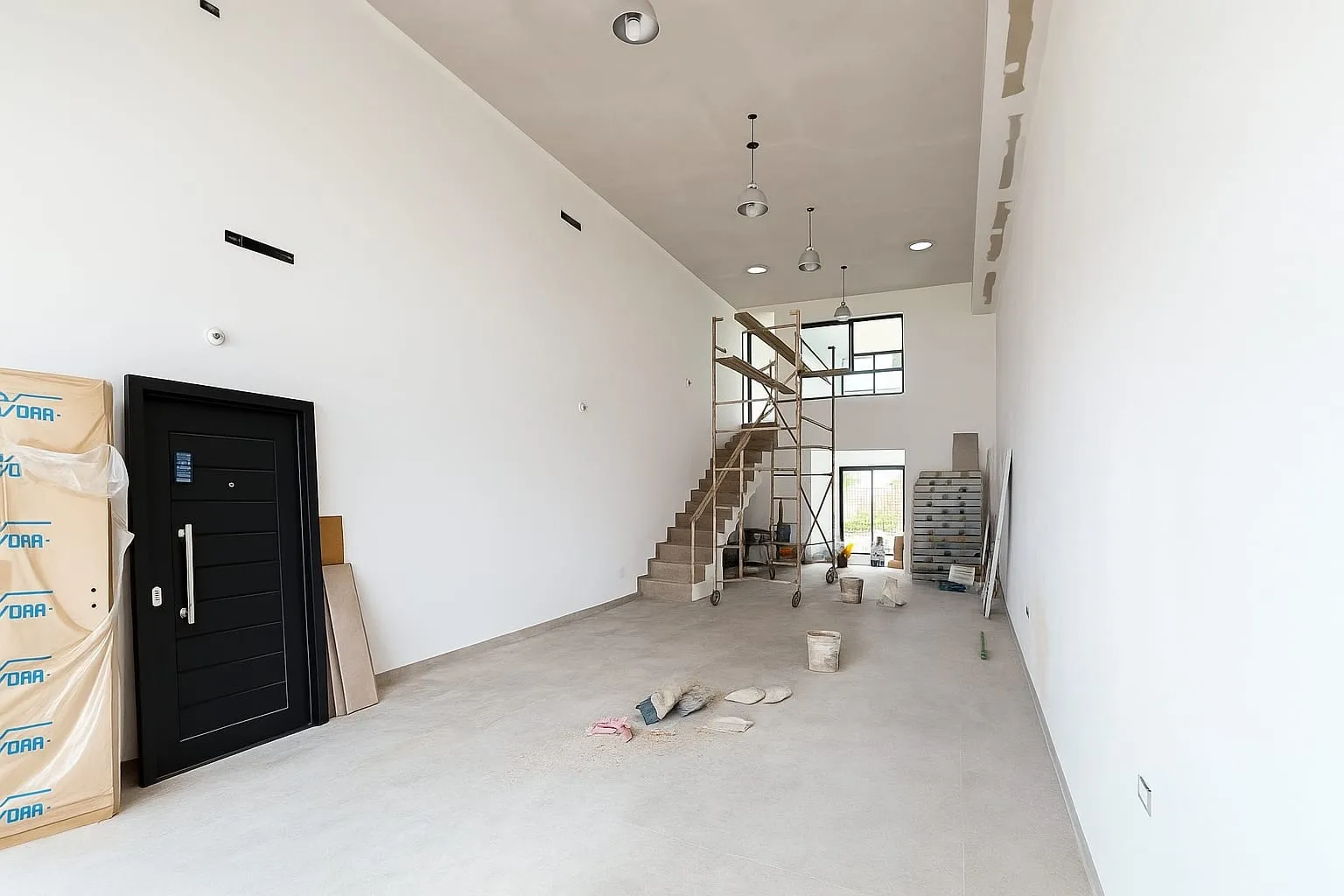 Venta Local Comercial con Oficina Privada - Patio - Docta Boulevard Etapa 2