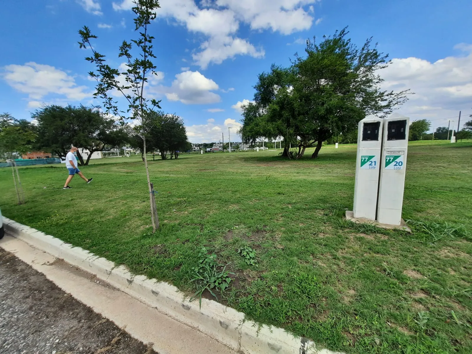 TERRENO EN VENTA - 350 M2 LISTO PARA CONSTRUIR