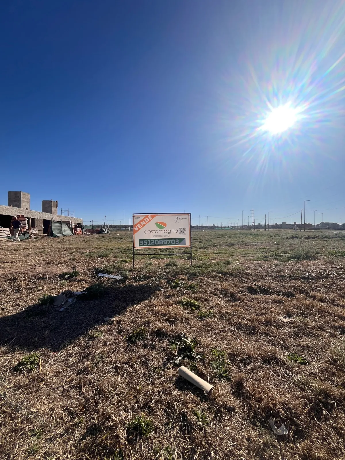 Lote APTO COMERCIO en Docta posesión inmediata