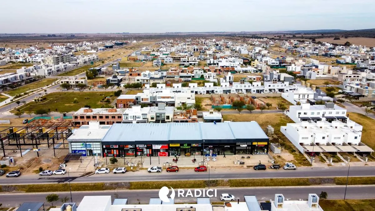 SE VENDE LOTE EN DOCTA PARQUE CON POSESION!!! OPORTUNIDAD UNICA PARA CAPITALIZAR...