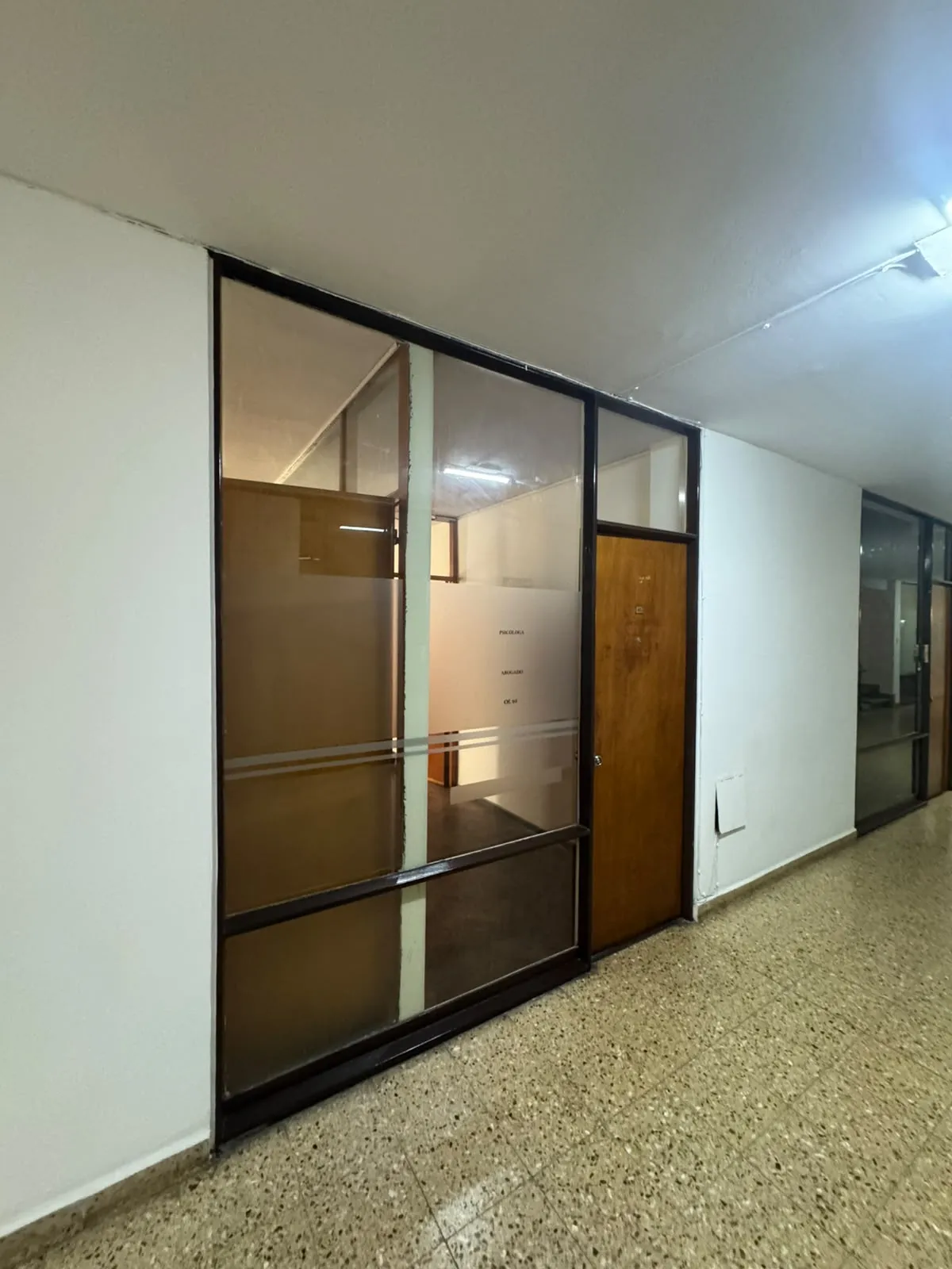 VENTA HERMOSA OFICINA EN CENTRO