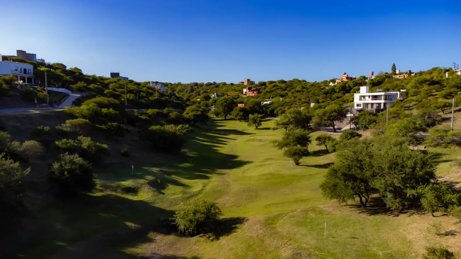 LOTE PREMIUM - CUMBRES DEL GOLF - VILLA ALLENDE
