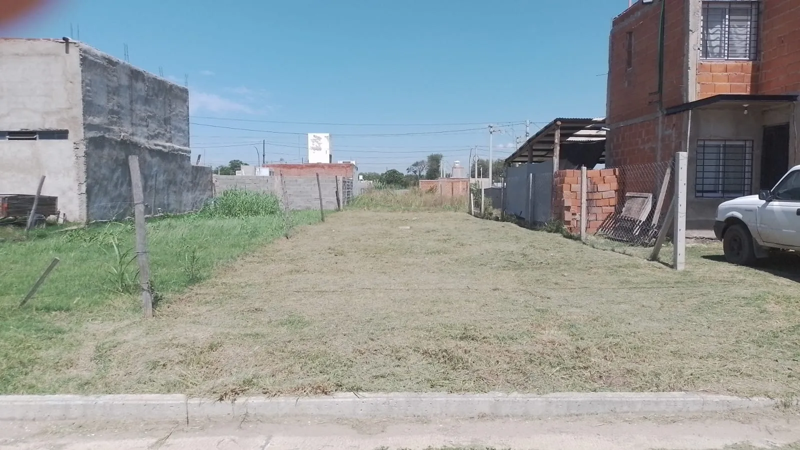 OPORT. Lote en Venta - Los Boulevares!!!