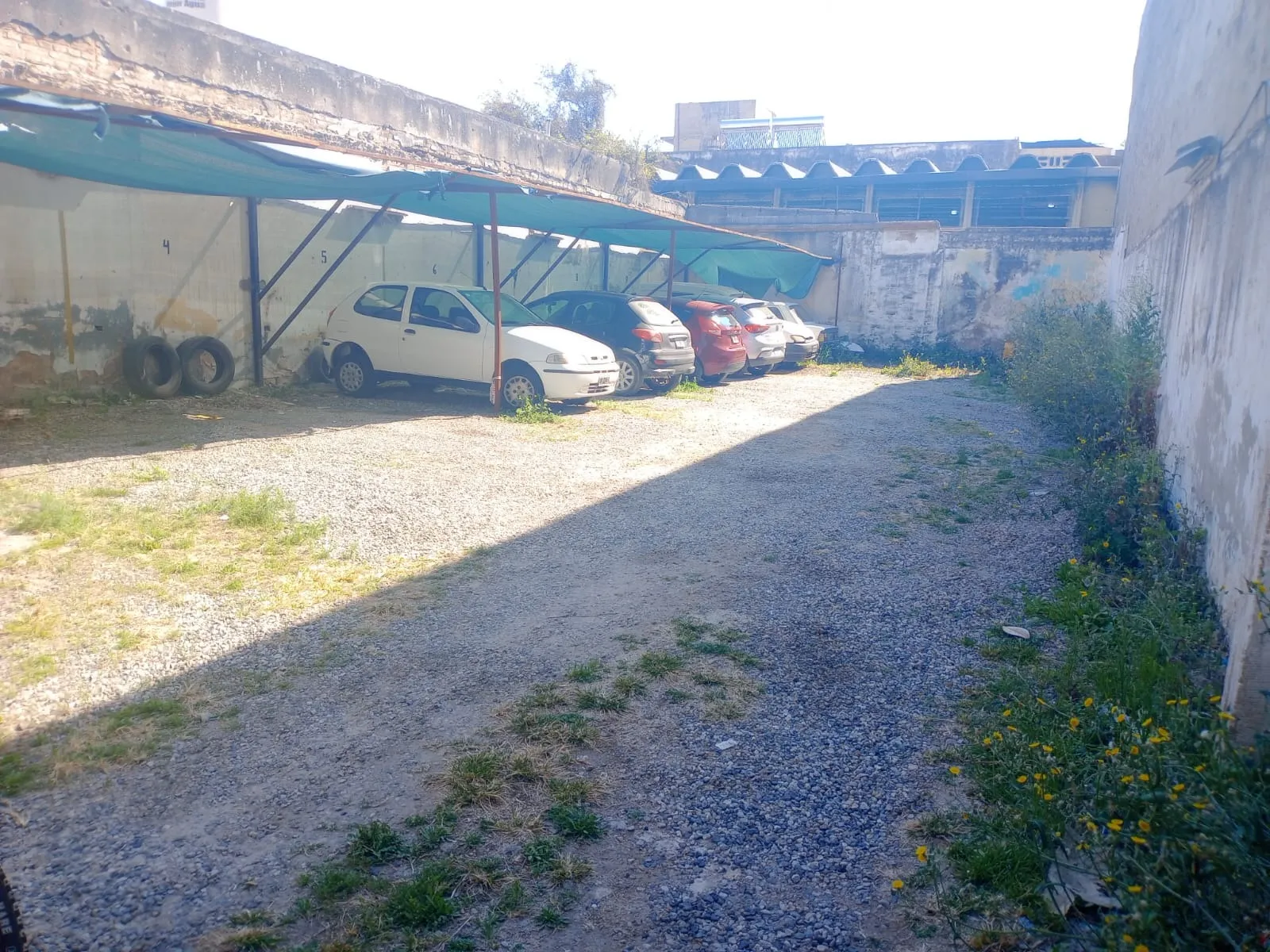 Vendo terreno LIMPIO Rioja al 2100.