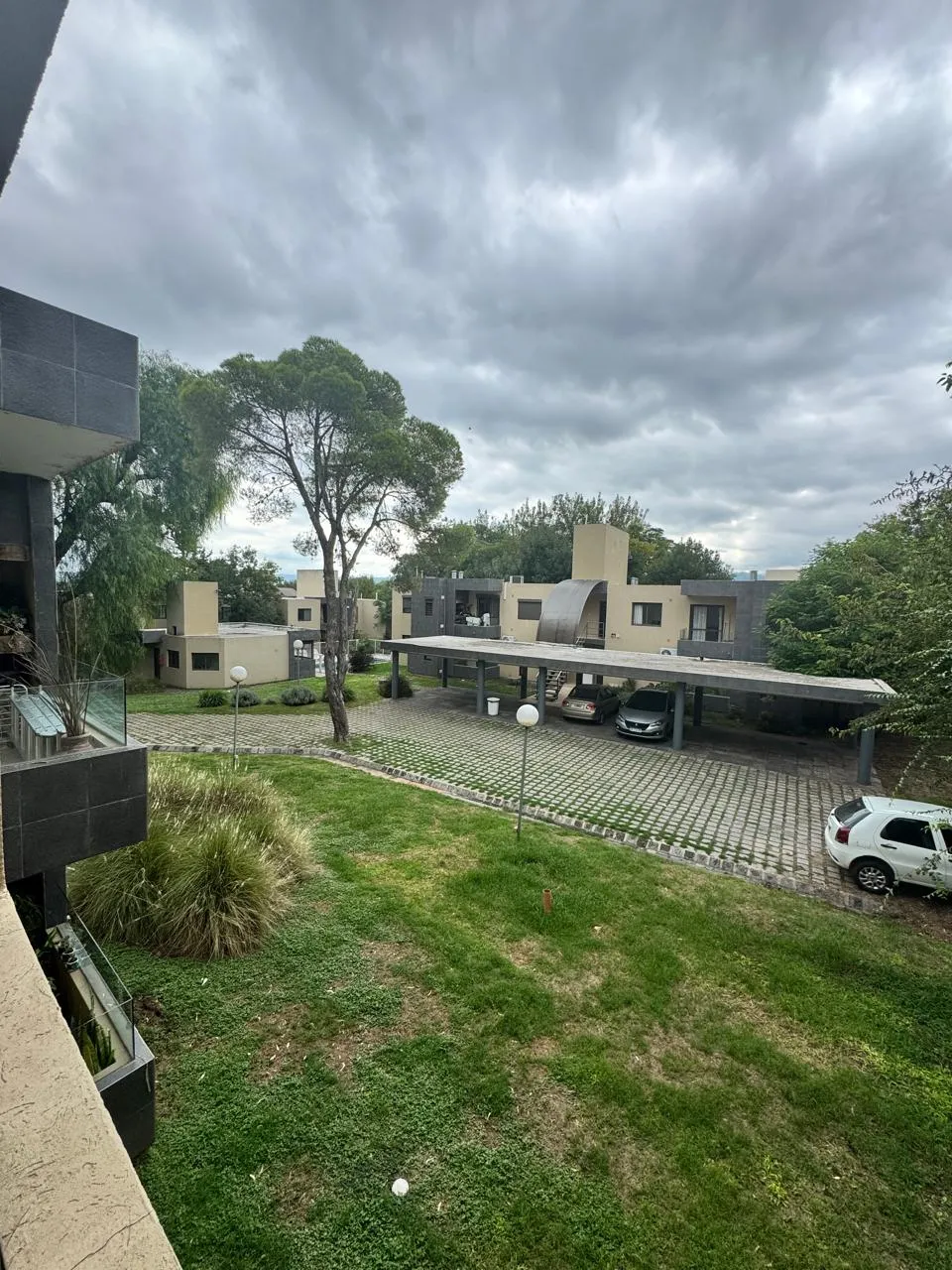 3 Dormitorios + 2 baños + cochera / Amenities / Los Eucaliptos - Villa Allende